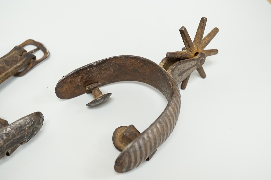 Three Spanish Colonial niello work and iron spurs, 14cm long